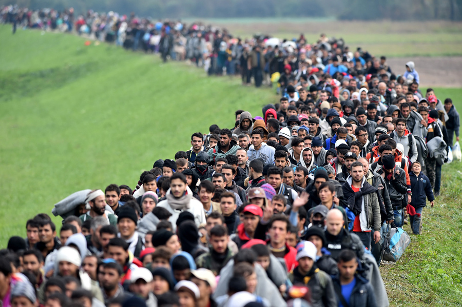 Migranten durchqueren den Balkan auf dem Weg nach Westeuropa