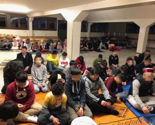 Kinder im Islamisten-Camp. Die Türkei indoktriniert "Schweizer" Schüler.