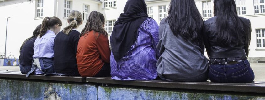 Als Folge der Massenzuwanderung: Immer mehr Kinder haben Angst, in die Schule zu gehen.